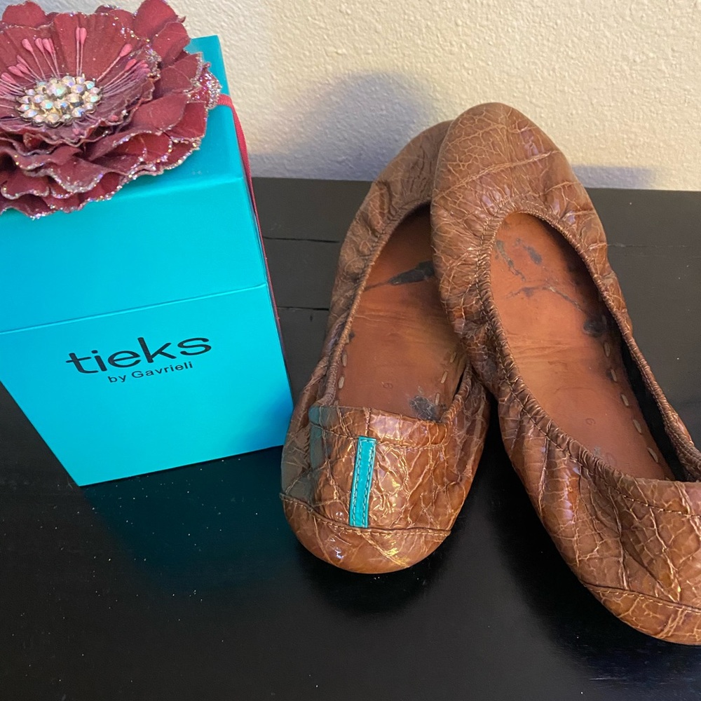 Used tieks with box size 9